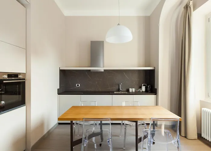 Easyhomes-duomo & Apartamento *