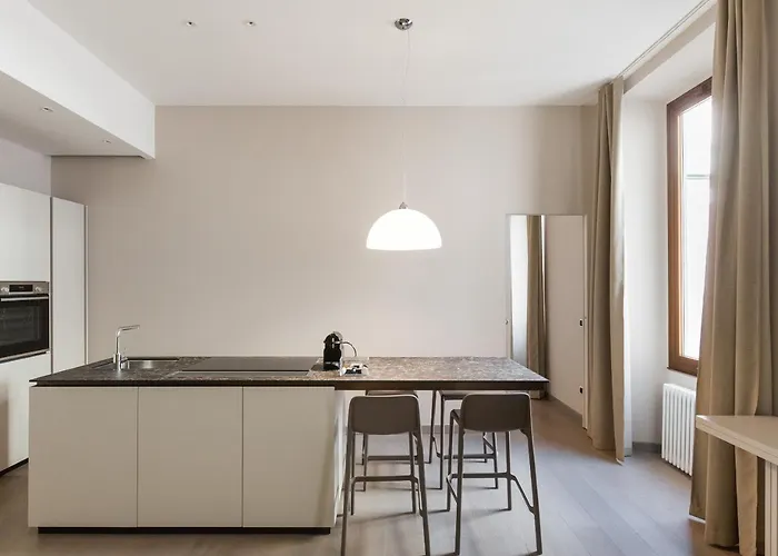 Easyhomes-duomo & Apartamento Milão