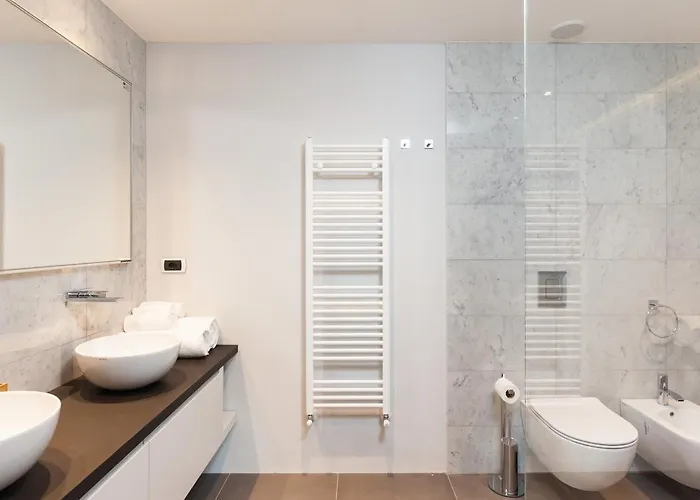 Easyhomes-duomo & Apartamento *
