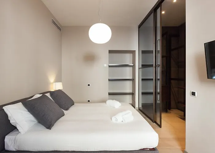 Easyhomes-duomo & Apartamento Milão